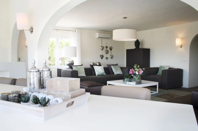 Ruime living bij Villa La CaSam in Moraira